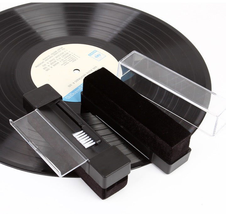 Premium Vinyl Record Cleaning Kit – Brushes & Wipes