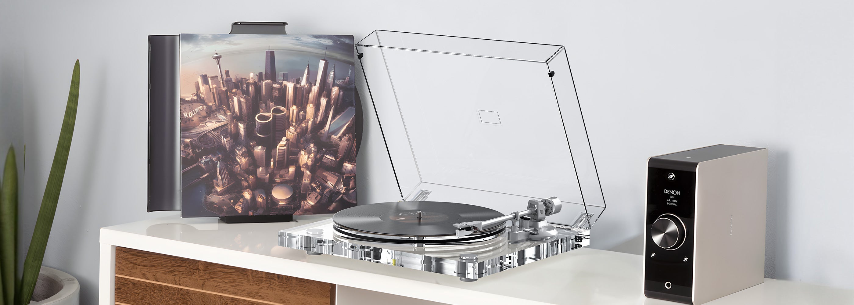 Belt Drive vs Direct Drive Turntables: Which Is Better for Beginners?