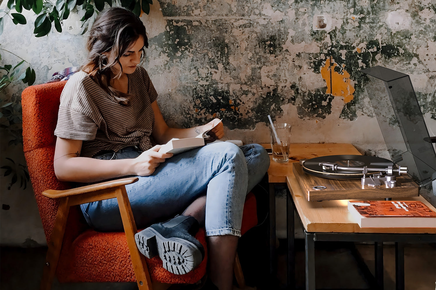 How to Improve Your Study Environment with a Hi-Fi Turntable